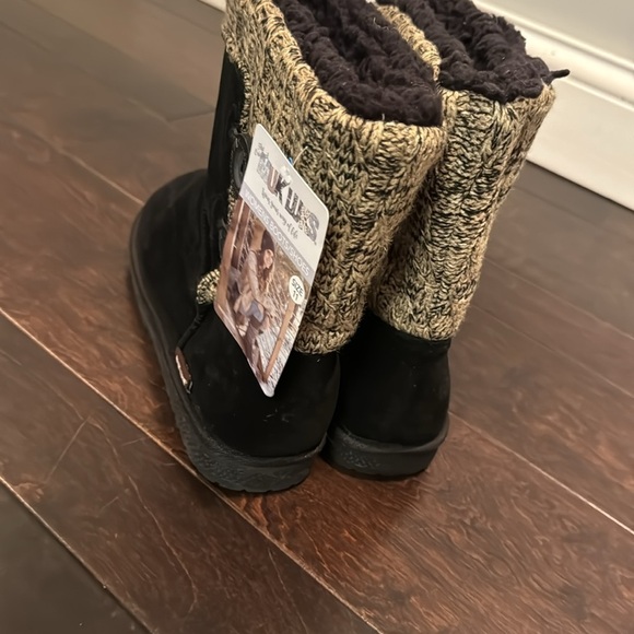 Muk Luks black and tan boots nwt 11 - Picture 8 of 8